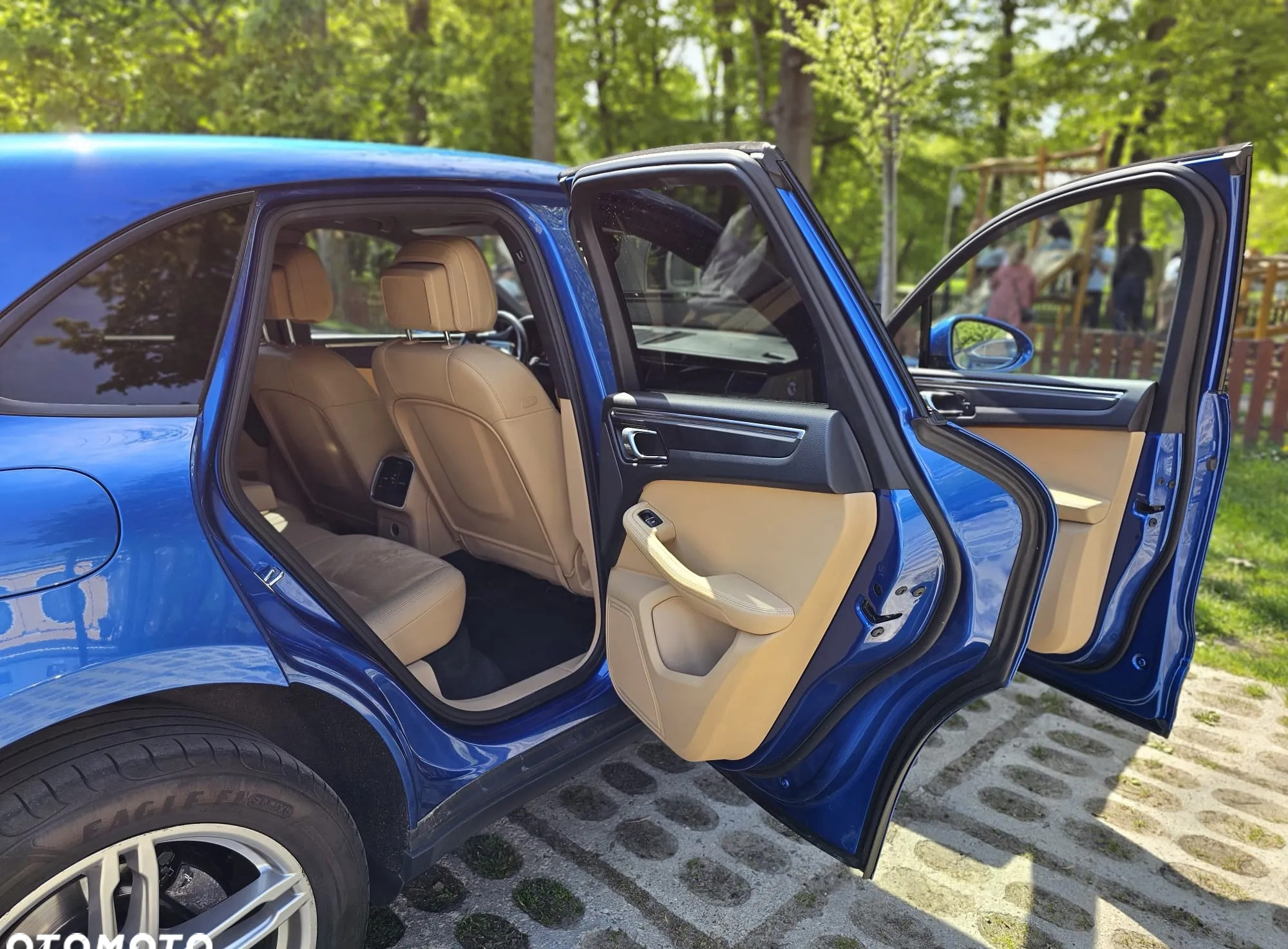 Porsche Macan cena 159500 przebieg: 180100, rok produkcji 2017 z Warszawa małe 254